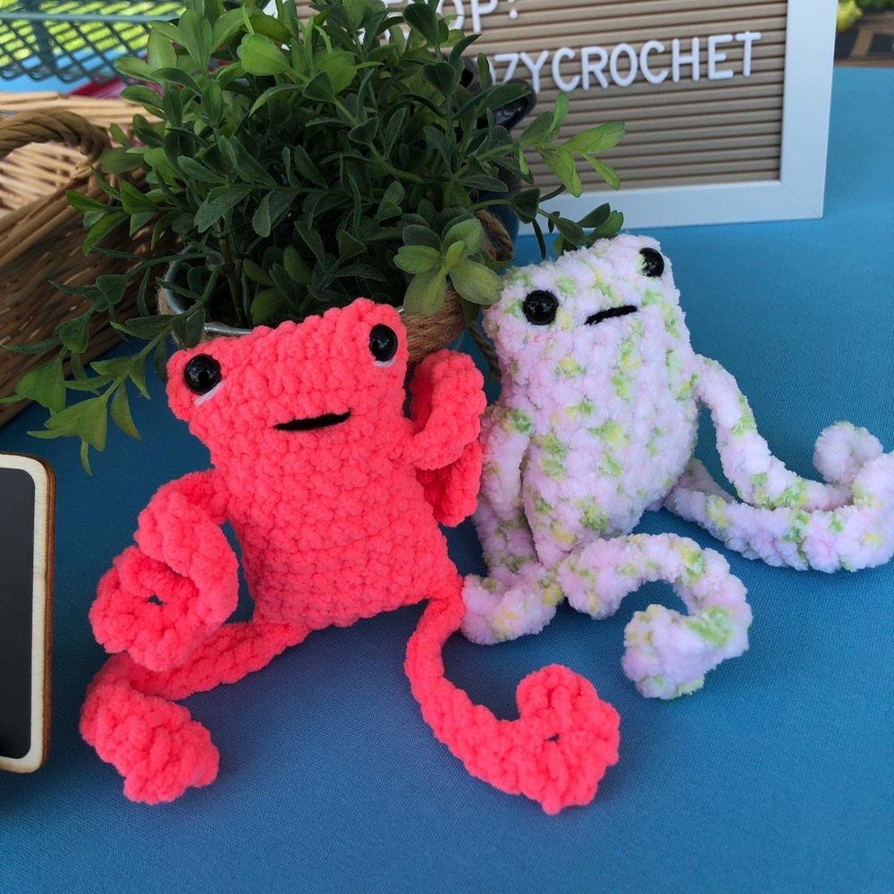 (Bundle of 4 random pick) Chunky Leggy Frogs